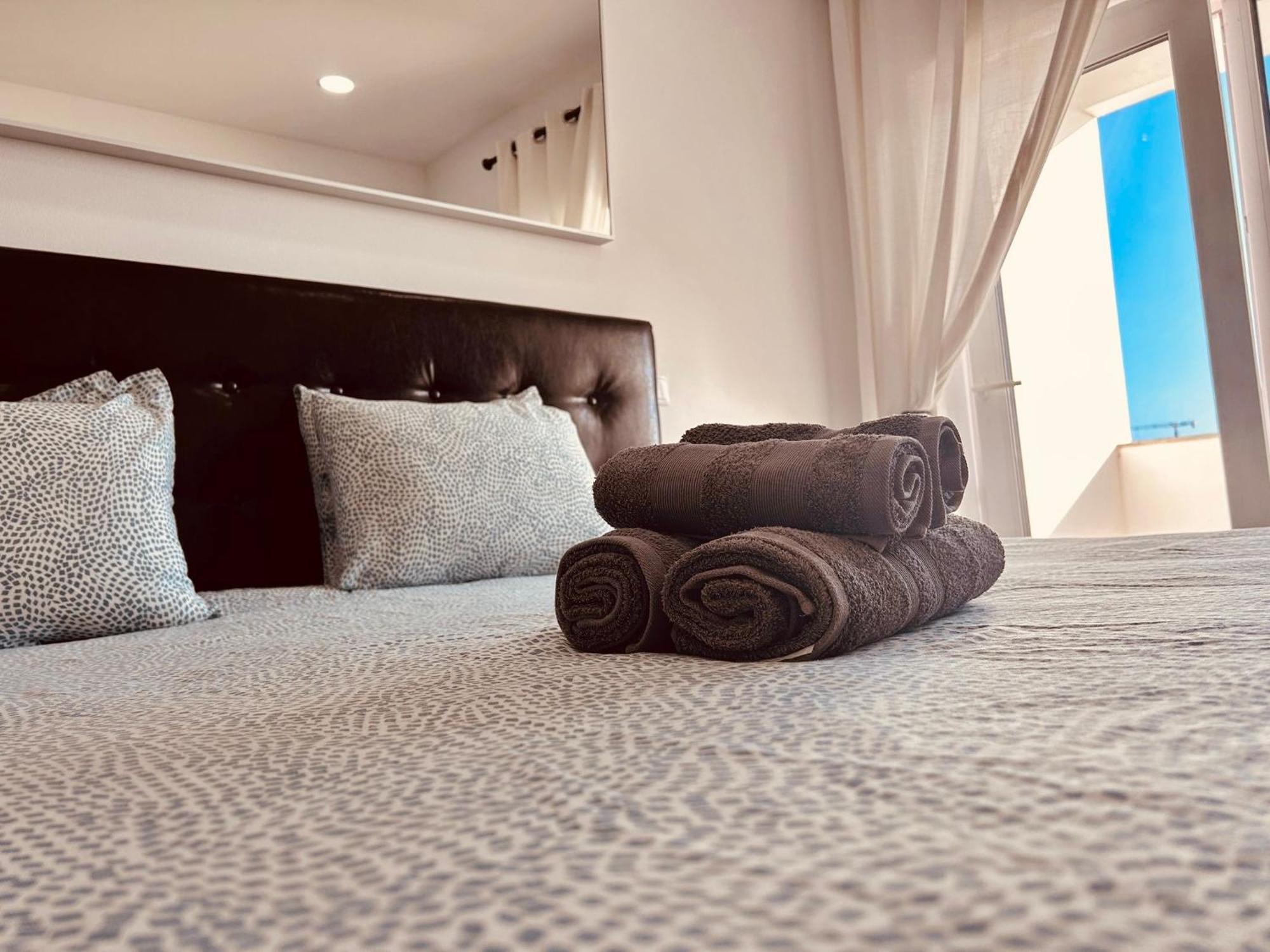Central Lagos Apt With Marina Views Near Beaches Esterno foto
