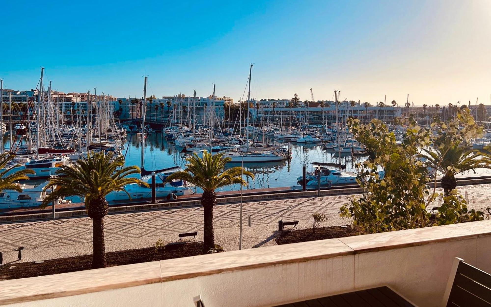 Central Lagos Apt With Marina Views Near Beaches Esterno foto