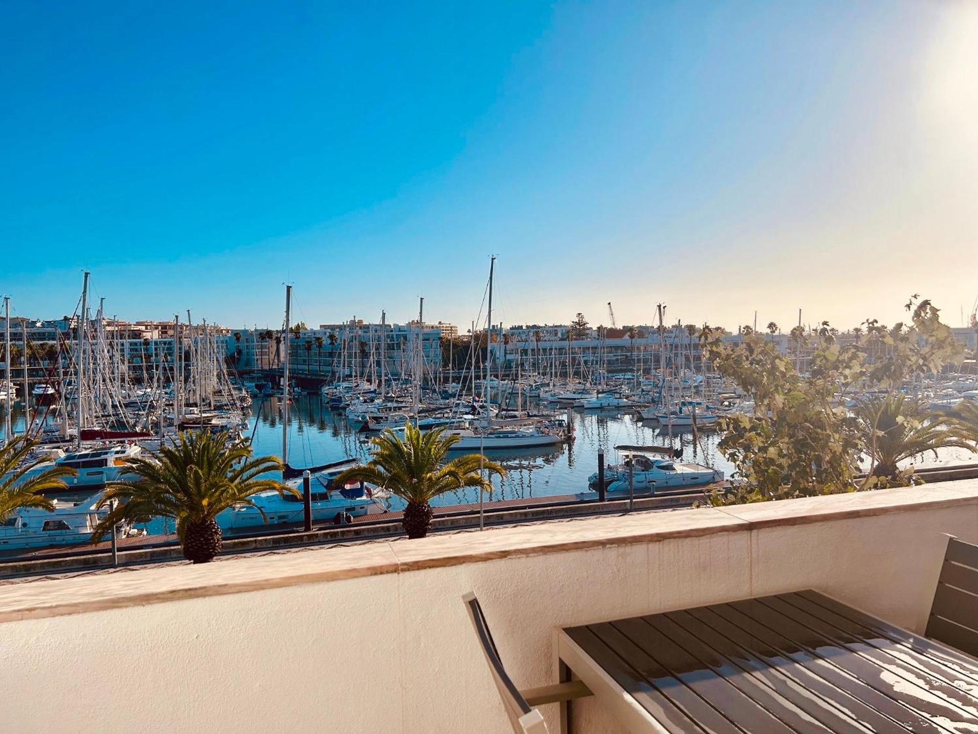 Central Lagos Apt With Marina Views Near Beaches Esterno foto