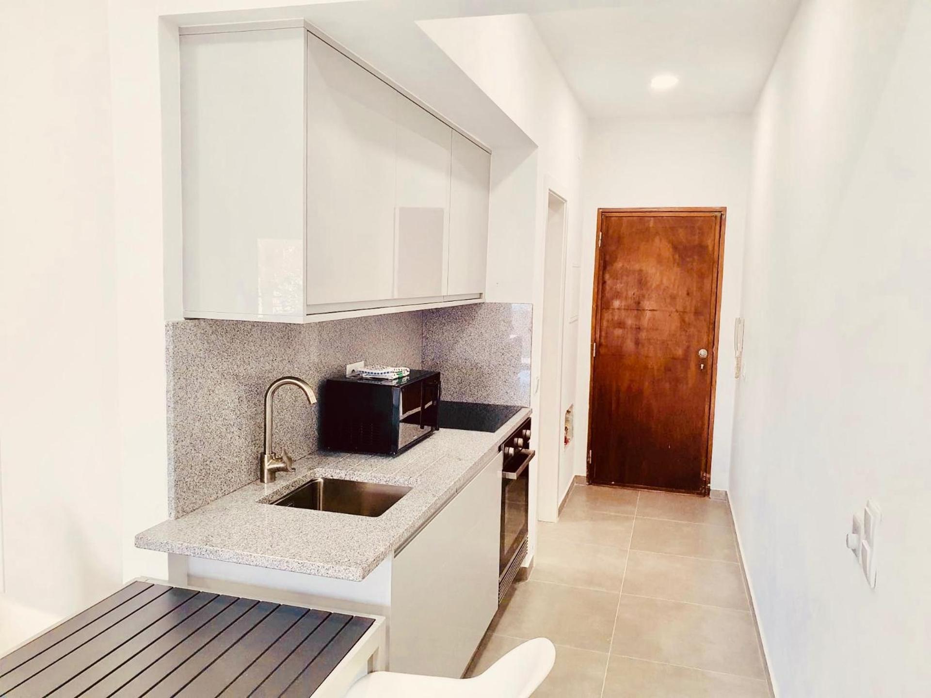 Central Lagos Apt With Marina Views Near Beaches Esterno foto
