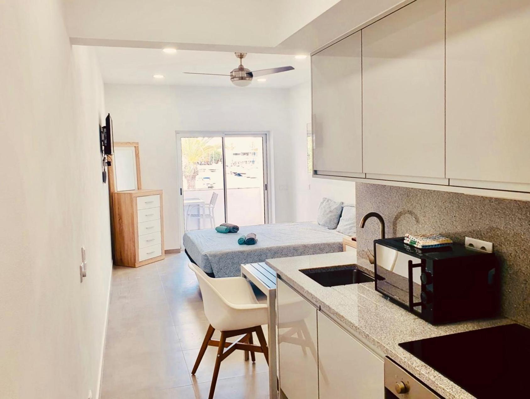 Central Lagos Apt With Marina Views Near Beaches Esterno foto